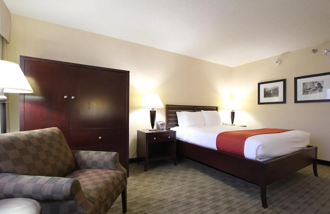 Ramada By Wyndham Minneapolis Airport - Eagan-1