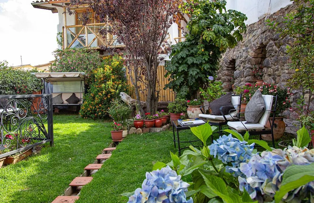 Luna House Cusco-1