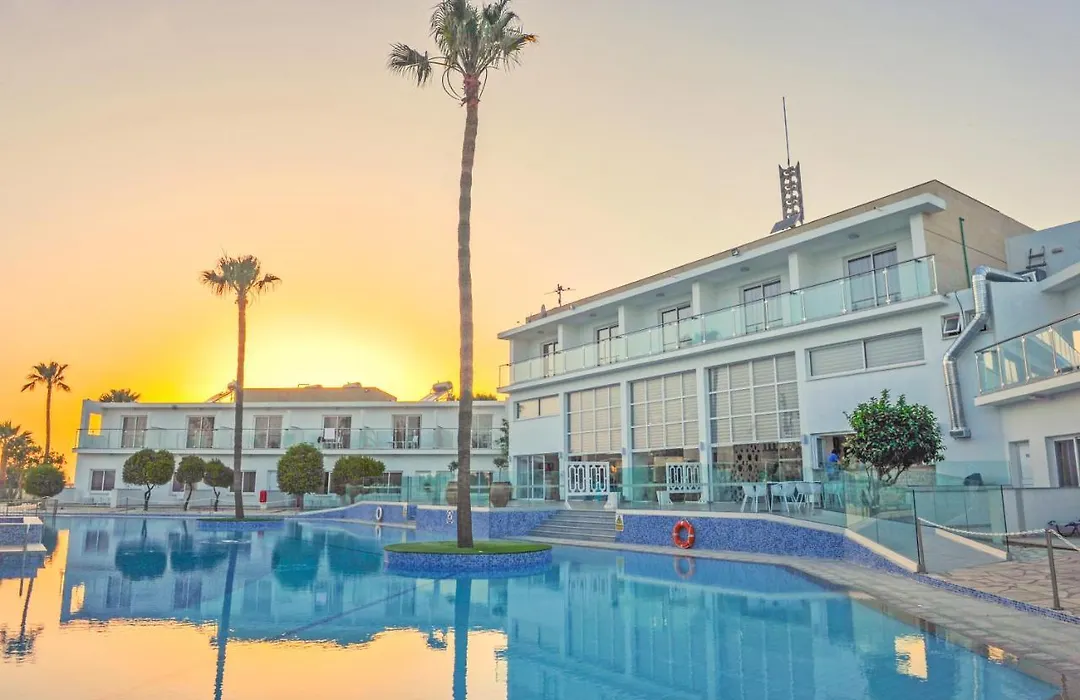 Fedrania Gardens Hotel-1