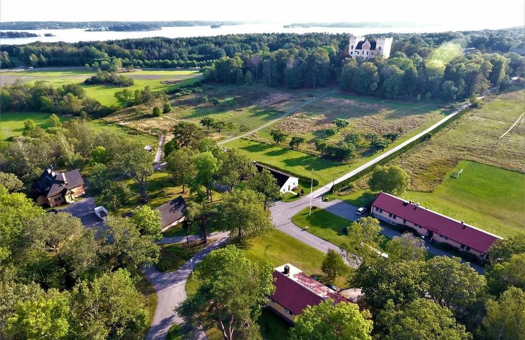 Bogesund Slottsvandrarhem B&B-1