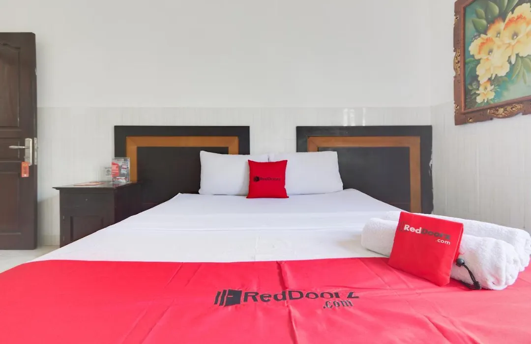 RedDoorz near Stadion Kompyang Sujana Bali-1