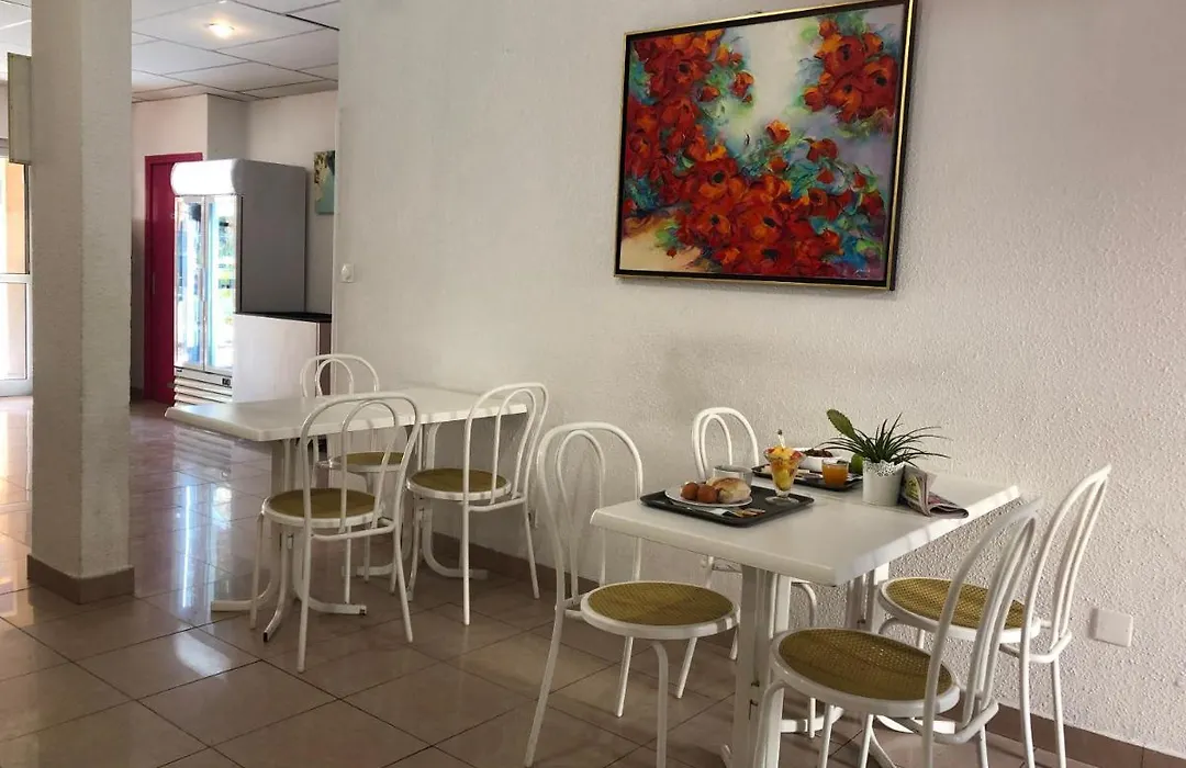 Hôtel Triotel-1