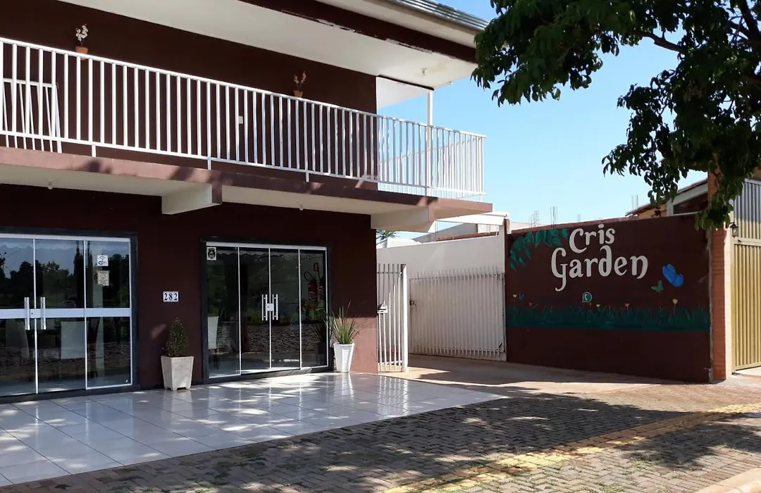 Pousada Cris Garden Bed&Breakfast-1