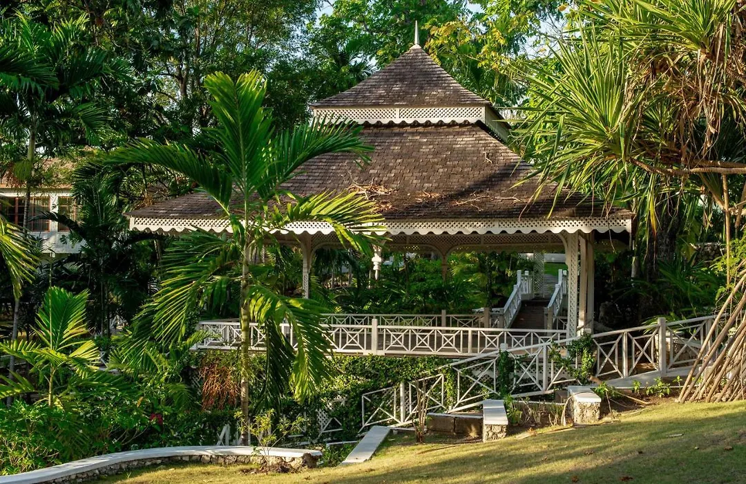 Hibiscus Lodge Hotel-1