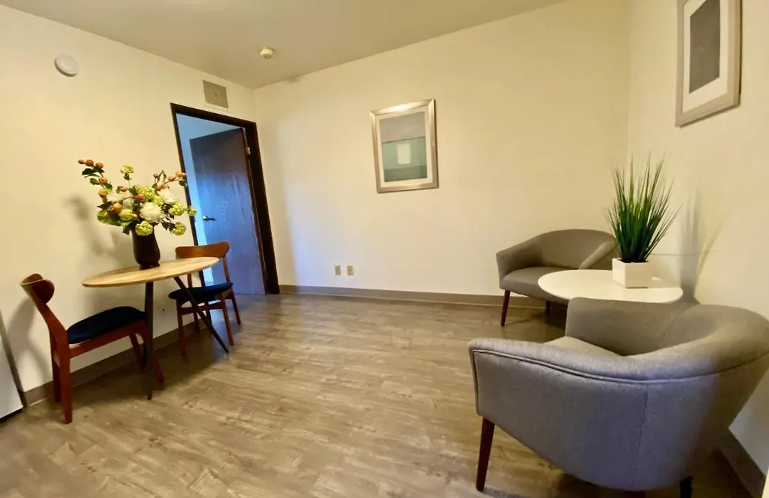 Friendship Inn-1