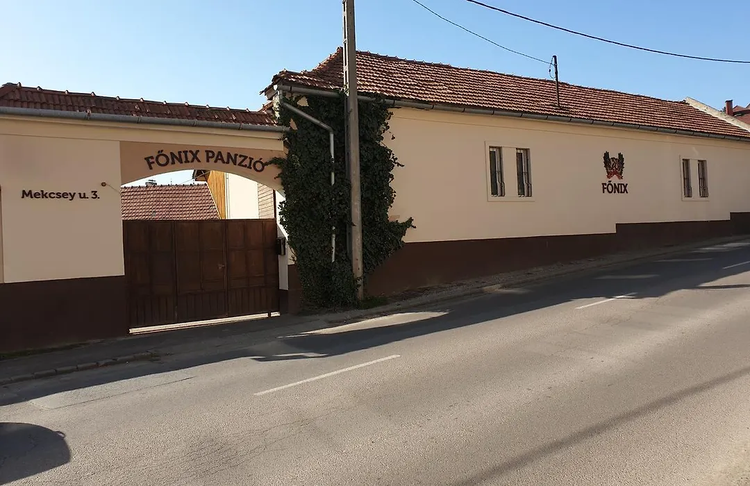 Főnix Panzió-1