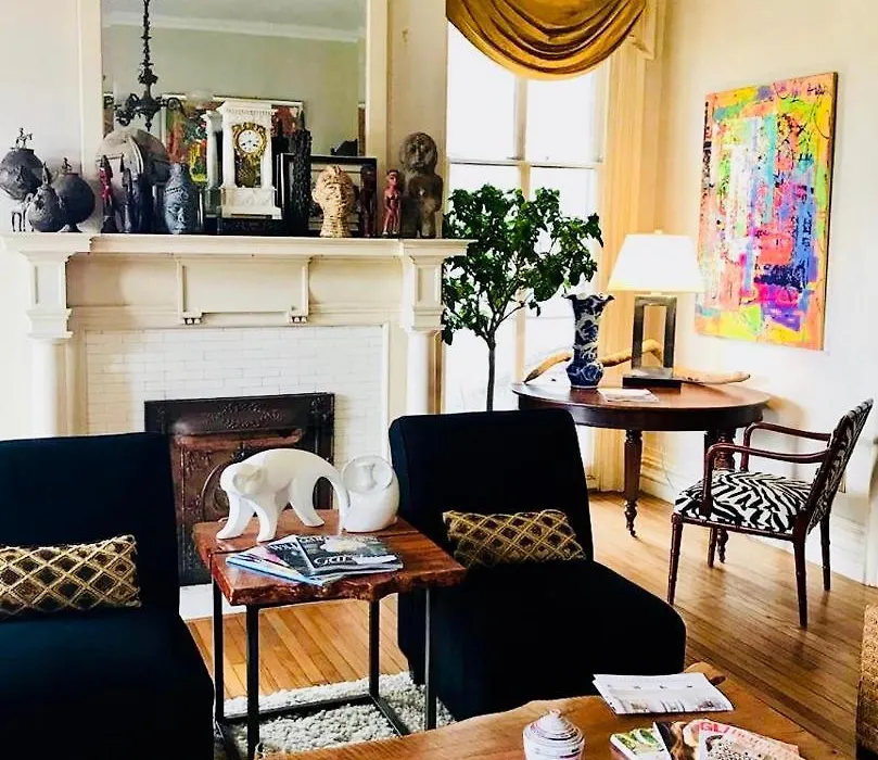 Elmwood 1820 Bed & Breakfast Inn-1