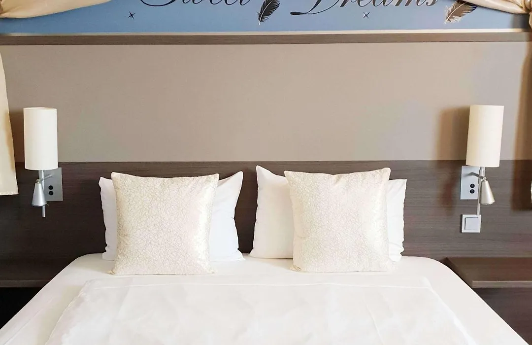 Mercure Airport Hotel Berlin Tegel-1