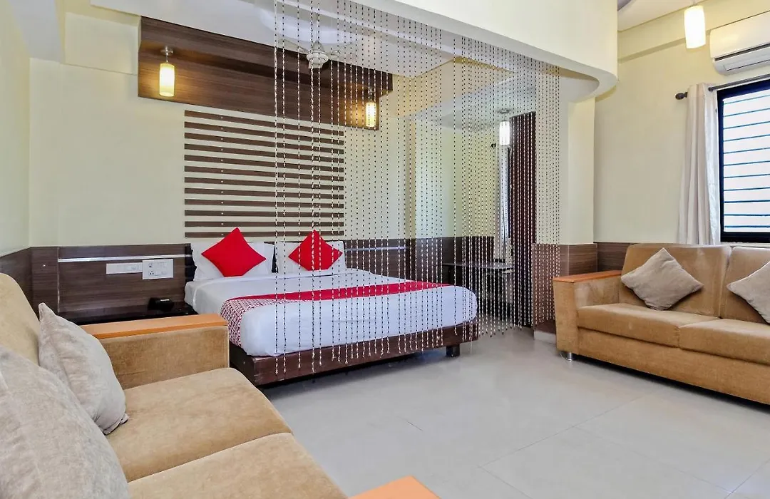 Oyo 30537 Hotel Megharaj-1