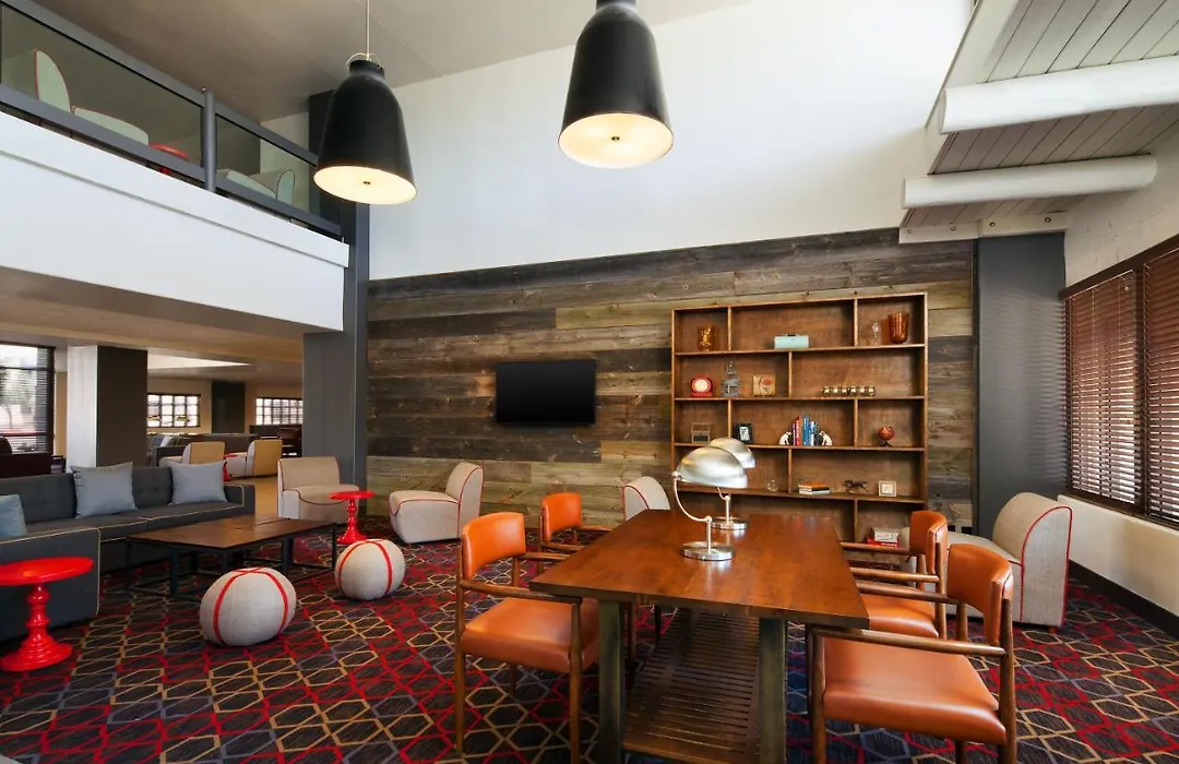 Four Points By Sheraton Phoenix South Mountain-1