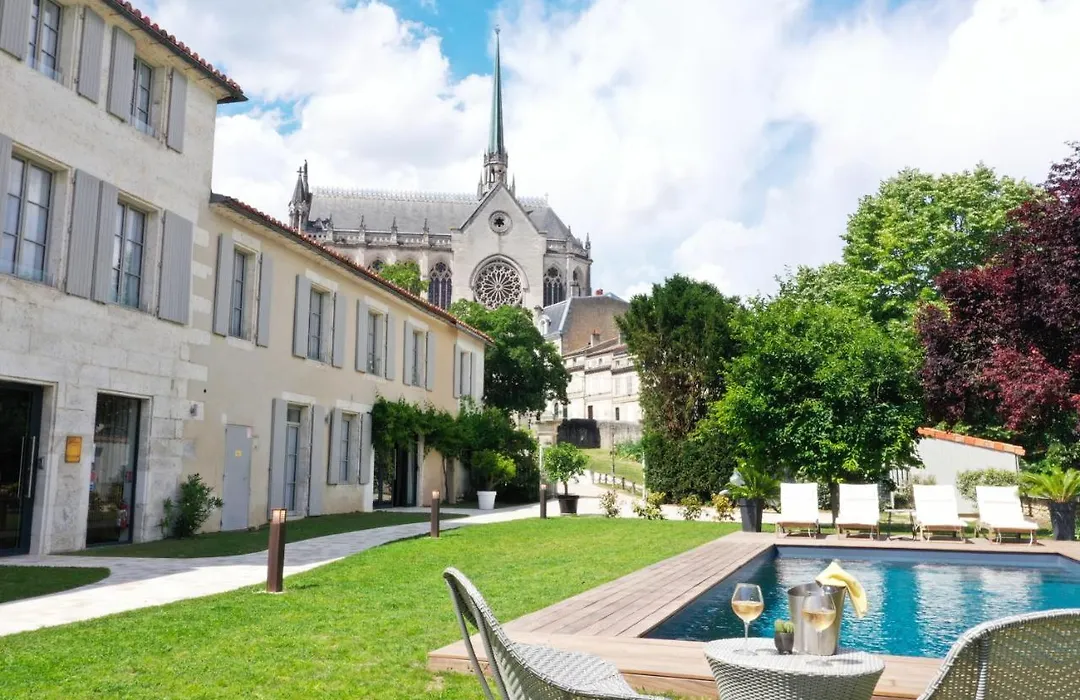 Hotel Le Saint Gelais-1