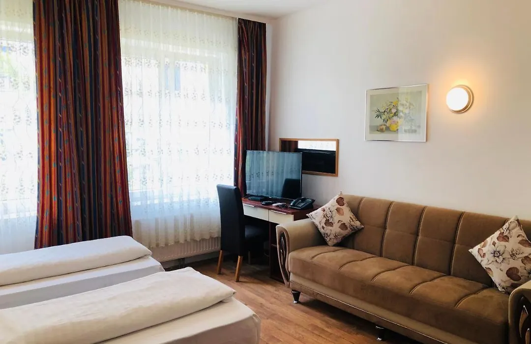 Hotel Verdi-1