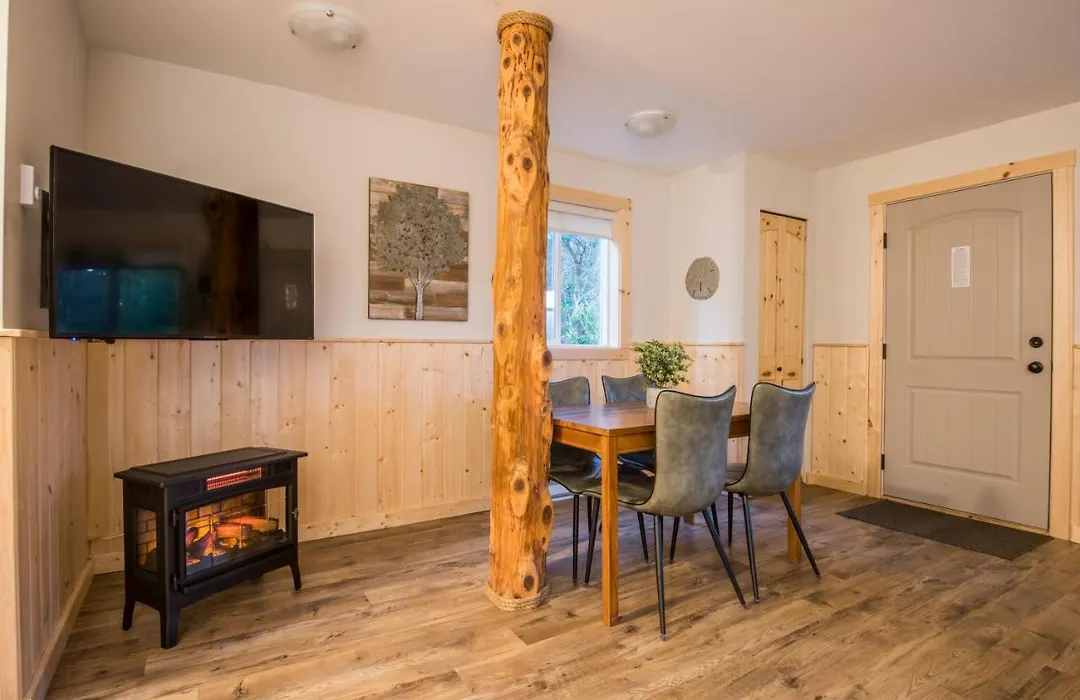 Cabins West-1