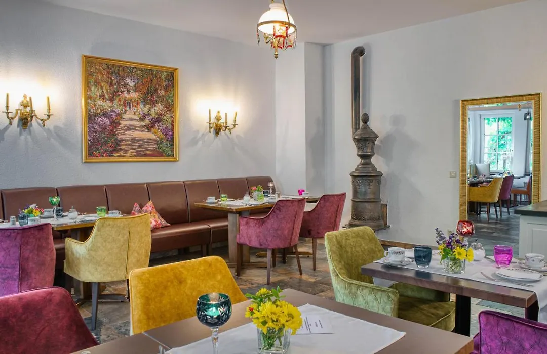 Hotel Lipmann Am Klosterberg-1