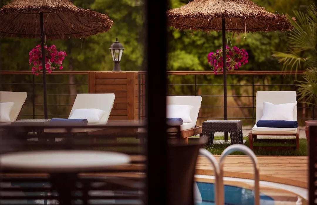 Arwen Hotel-1