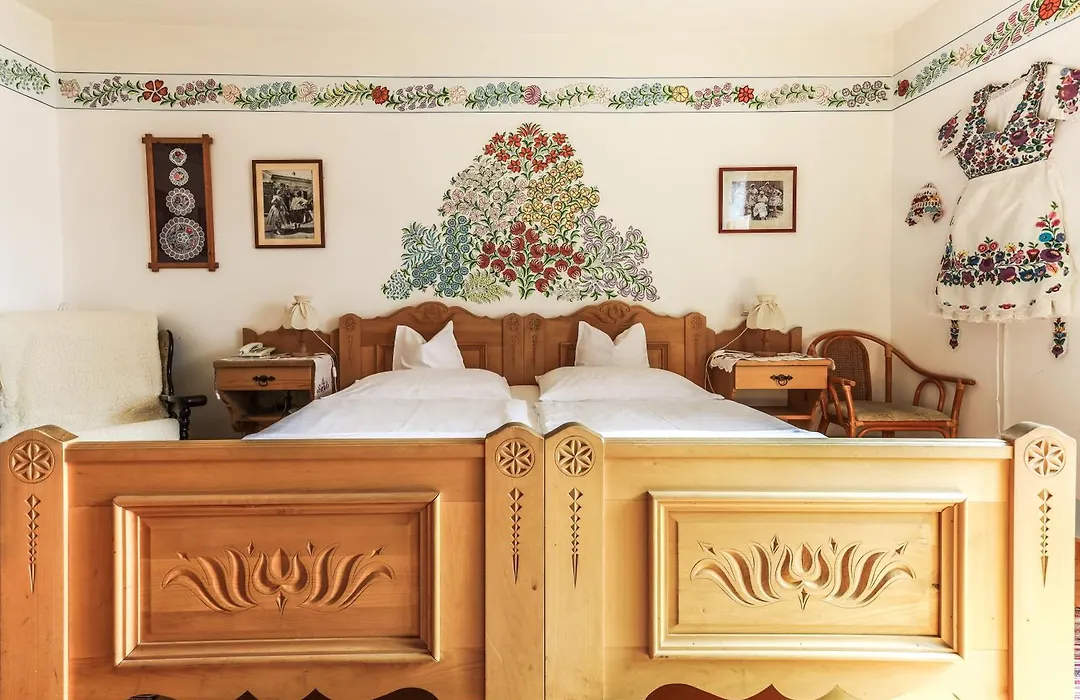 Bagolyvár Hotel-1