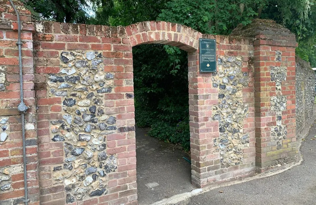 Badgemore Park-1