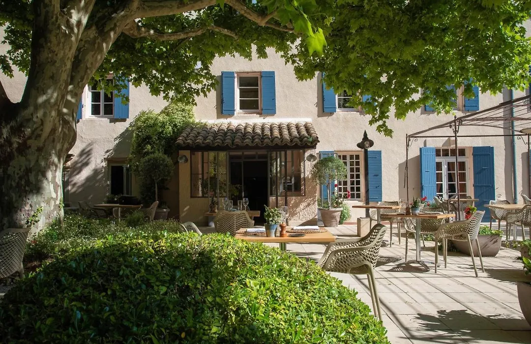 Hôtel Montmirail-1