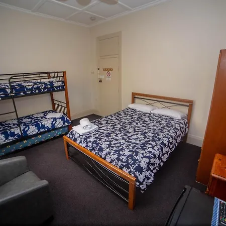 Australian Hotel-3
