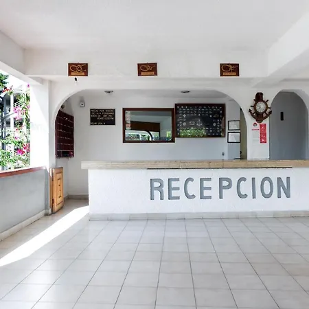 Oyo Hotel Belmar,Caleta, Acapulco-2