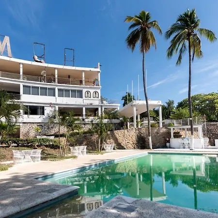 Oyo Hotel Belmar,Caleta, Acapulco-3