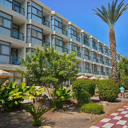 Ron Beach Hotel-2