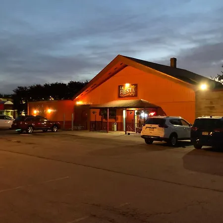 Red Carpet Inn & Suites Ebensburg-2