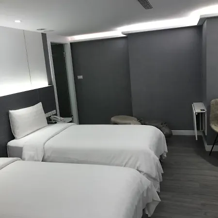 Golden Garden Hotel-3