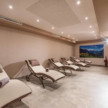 Hotel Waldheim Garni-3