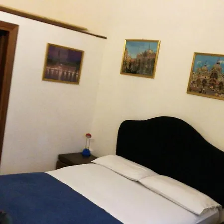 Alloggi Alla Scala Del Bovolo-2