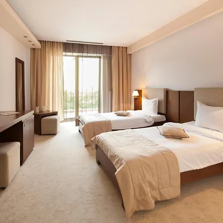 Hotel Yesterday-2