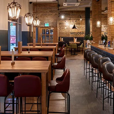 Premier Inn London Sutton-3