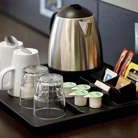 Premier Inn Horsham Town Centre-3