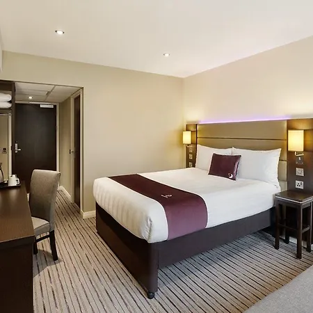 Premier Inn Wadebridge-3