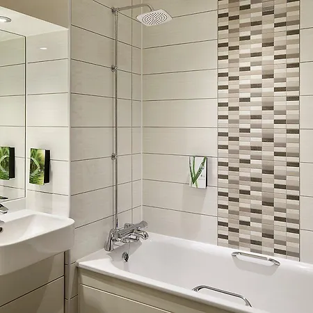 Premier Inn Abergavenny-2