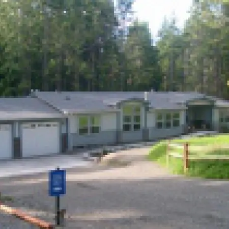 Amber Lights Bed And Breakfast (Adults Only)-3