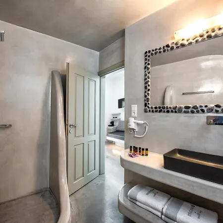 Kaleidoscope Oia Suites-2