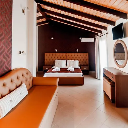 Hotel Torini-2