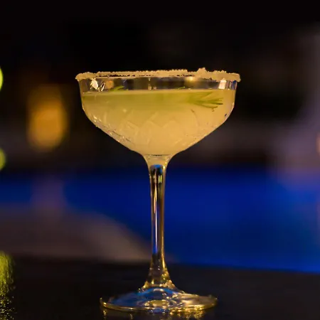 Parasol Luxury Hotel & Suites Adults Only-3
