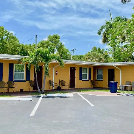 Glades Motel - Naples-3