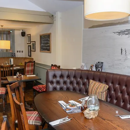 Balfour Arms-2