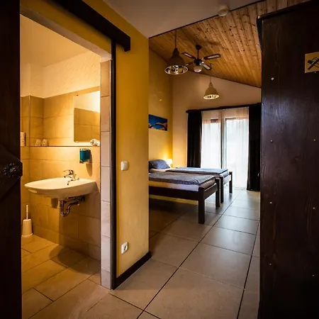 Roadcamp - American Motel & Sportsbar-2