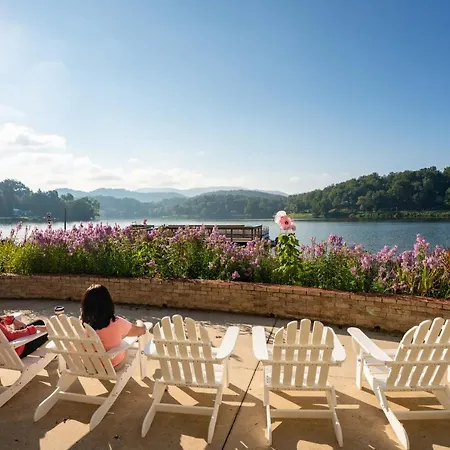 The Terrace Hotel At Lake Junaluska-3