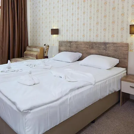 Hotel Lira-3