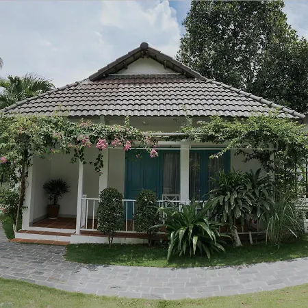 Philip Bungalow-3