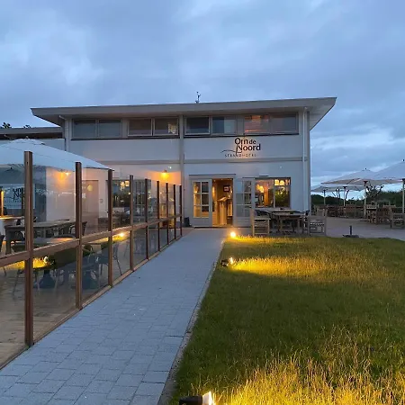 Strandhotel Om De Noord-2