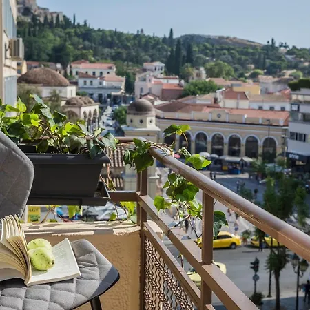 Royalty Hotel Athens-3