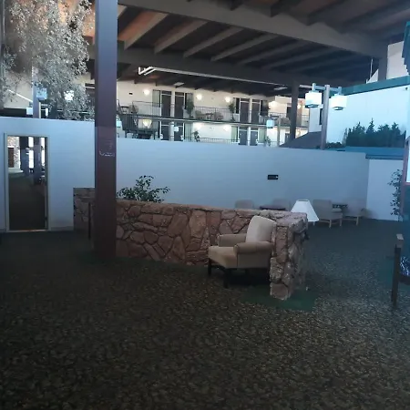 Vegas Minot Hotel-3