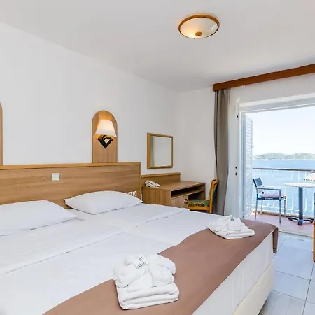 Villa Paradiso 2-2