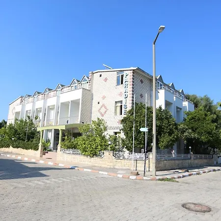Paradise Hotel-3